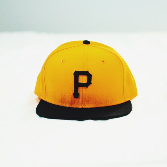 New Era Pittsburgh Pirates 7 3/8 fitted - Picture 1 of 4